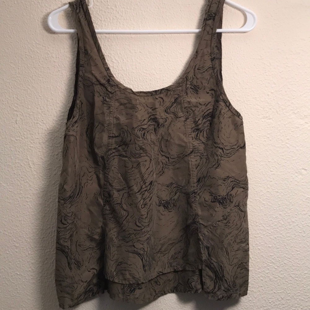 Green/gray tank top with black swirl detail
